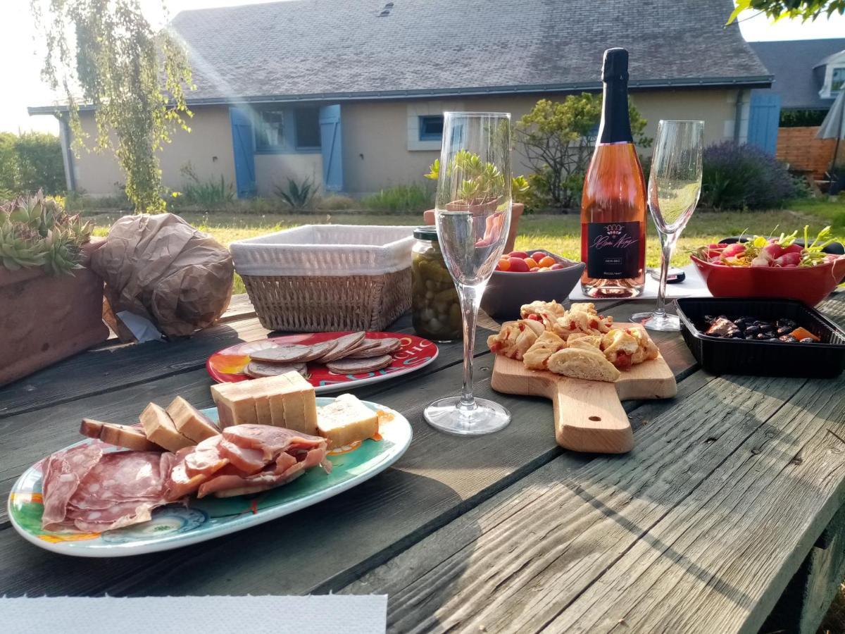 Gite du Clos champetre Longué Extérieur photo